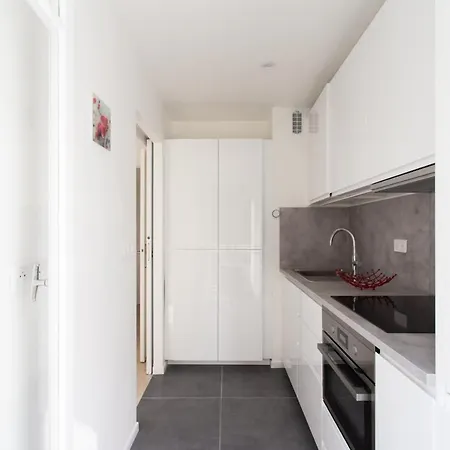 Beautiful Studio With Ac Close To The